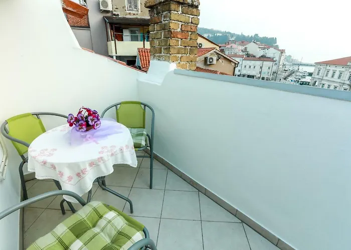 Pyros Апартаменты *